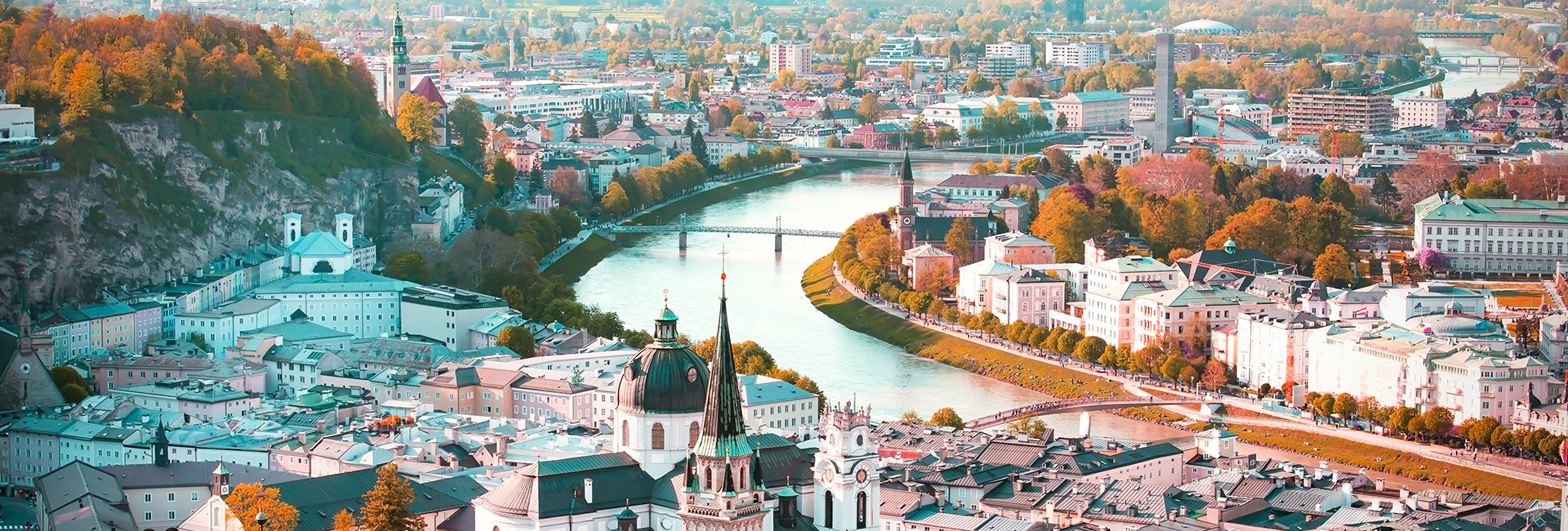 Salzburg: Stadtansicht, Fluss, Brücken, Salzburg, Herbst